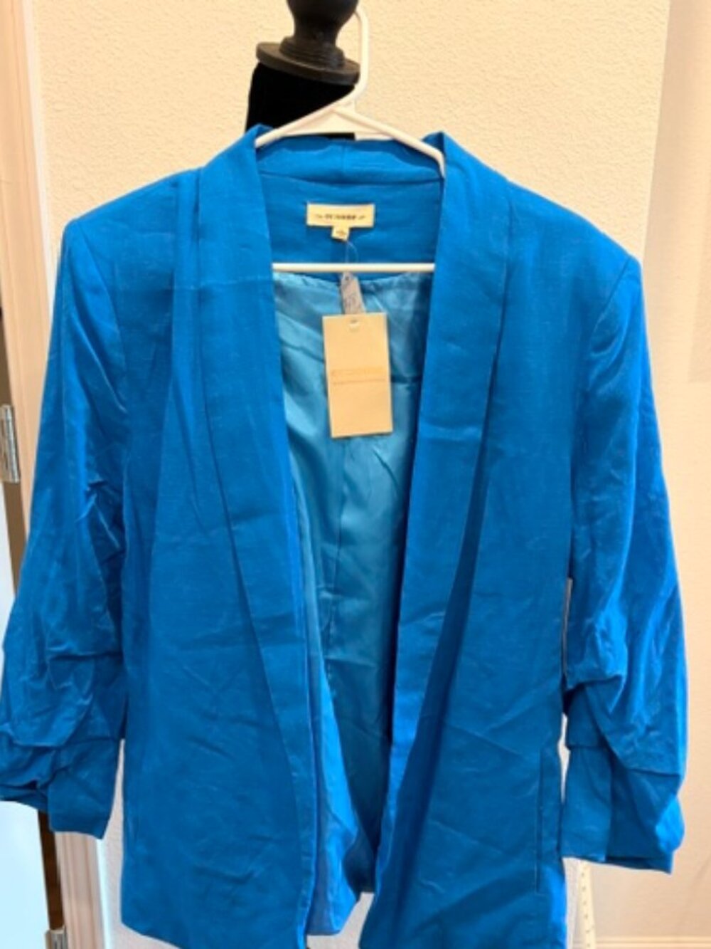 Women's Large electric blue linen suit